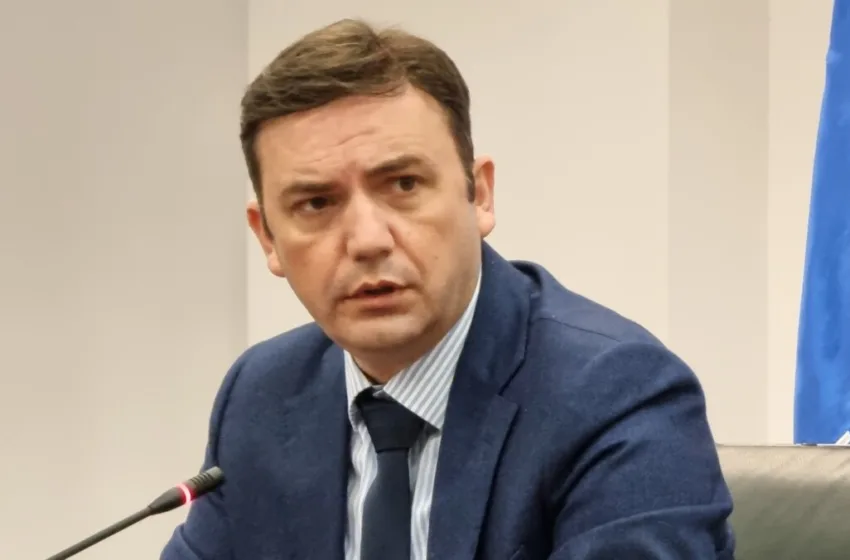 Османи со најмногу потписи, по него Димитриевски и Ванковска