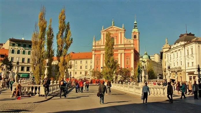  МOЖНО Е ДА ИМА ПРОТЕСТИ: Словенците бараат повисоки плати