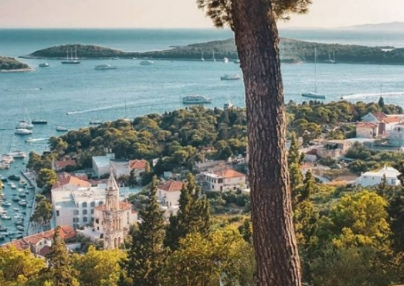  МЕСТО КОЕ ТРЕБА ДА СЕ ПОСЕТИ ВО 2024 ГОДИНА: Хрватски остров доби многу пофалби
