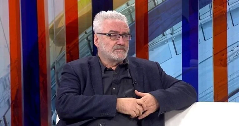 КОНТРОВЕРЗНИОТ Д-Р НЕСТОРОВИЌ – „КОГА ЌЕ ДОЈДЕМЕ НА ВЛАСТ, ЌЕ ПОЧНЕМЕ СО ФОРМИРАЊЕ НА ГОЛЕМА СРБИЈА“:„Република Српска ќе биде независна“