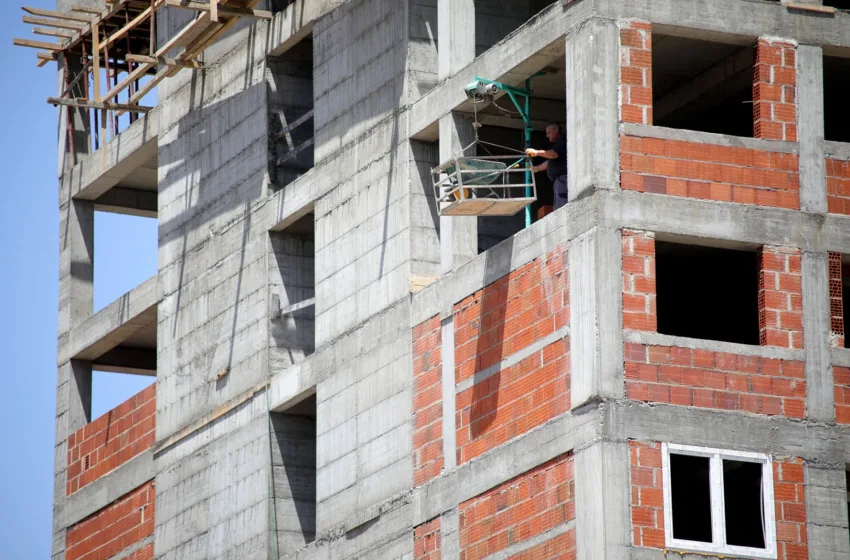 ГРАДЕЖНИЦИТЕ ЛАНИ СО ПОВЕЌЕ РАБОТА ВО СТРАНСТВО – еве каде најмногу граделе