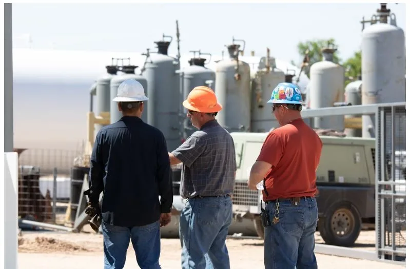 НЕКОЛКУ ЗЕМЈИ НА ЕУ ИМААТ МИНИМАЛЕЦ ОД НАД 2.000 ЕВРА: Нашинците се најмногубројни токму таму