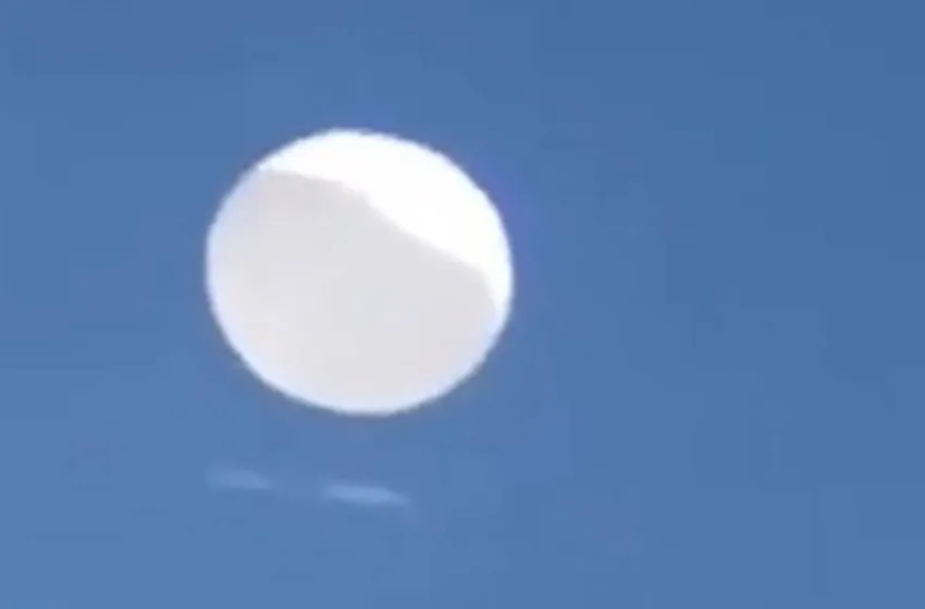  Мистериозен балон над САД, се огласи американската војска – за што се работи?