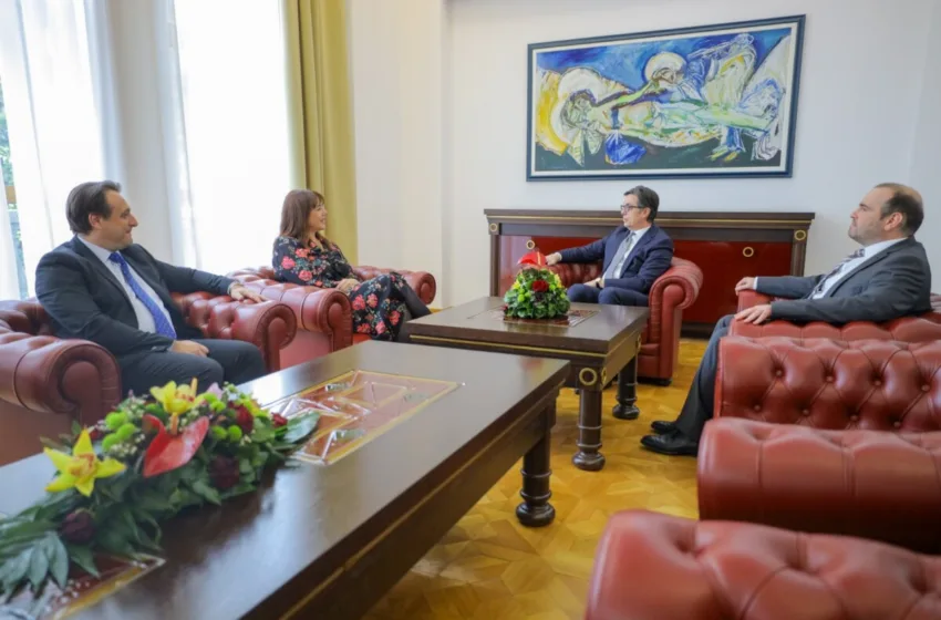  Средба на претседателот Пендаровски со ректорката на УКИМ проф. д-р Билјана Ангелова