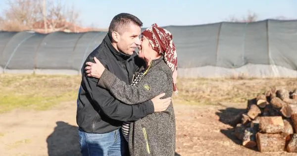  ФОТО: Министерот Николовски си доби мед од Атиџе