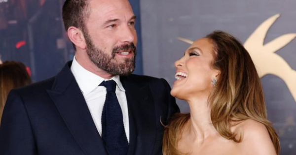  ФОТО: Џеј Ло блесна на премиера, сите гледаа во длабокото деколте