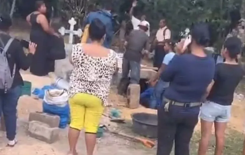  Семејството ја закопа ќерката, а потоа на мобилен стигна мистериозен повик: „Итно ископајте ја“