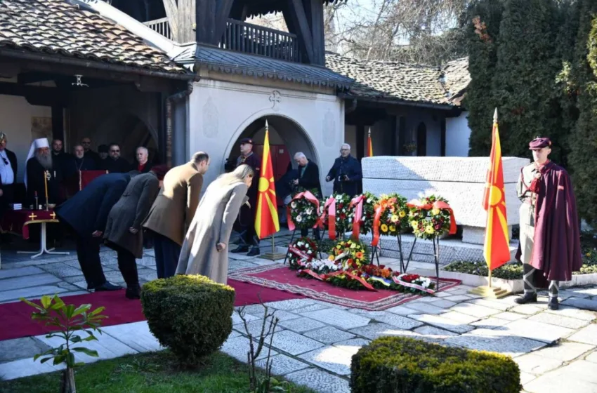  Делегација на ВМРО-ДПМНЕ на гробот на Гоце Делчев: Битката за Македонија која Делчев ја доби е обврска за нас да ја продолжиме кон просперитетна и силна држава