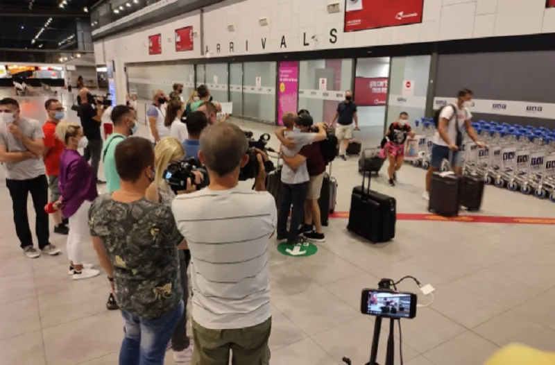  Иранци со лажни пасоши од Бразил и Белгија слетале на аеродромот во Скопје