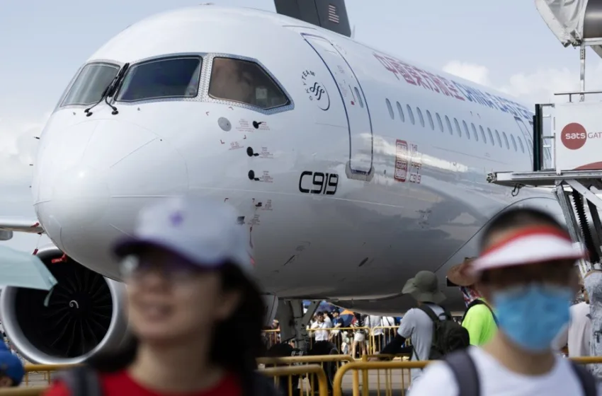  НОВ НАПРЕДОК НА ИСТОКОТ – Кинеските авиони „COMAC“ започнаа демонстративни летови во Југоисточна Азија