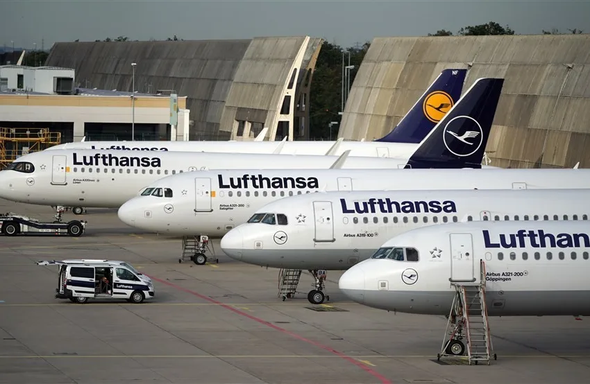 РАДИКАЛИЗАЦИЈА НА ПРОТЕСТИТЕ ВО ГЕРМАНИЈА ПОРАДИ НИСКИТЕ ПЛАТИ: Луфтханза повторно штрајкува, прекинот на работата директно влијае на патниците