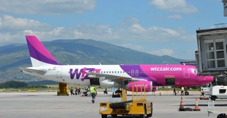  СКОПЈЕ Е НАЈГОЛЕМ ГУБИТНИК: Wizz Air го намалува големиот број летови во регионот, приземјиа 20 отсто од флотата