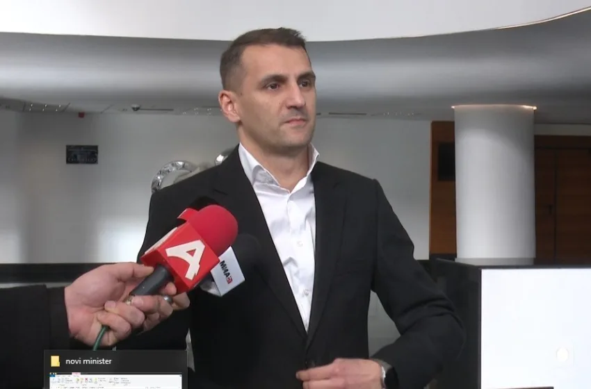  Велковски: 2.252 лица добиле социјална помош, а имале возило