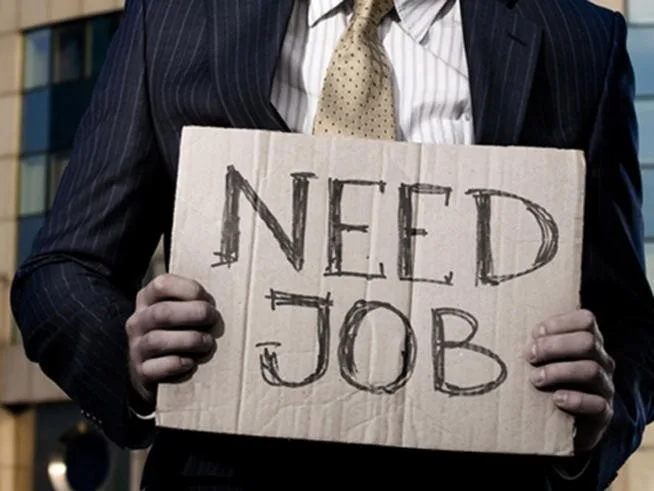  АЛАРМ ИЛИ ПРИВРЕМЕН ТРЕНД: ТРИ МЕСЕЦИ ПО РЕД РАСТЕ БРОЈОТ НА НЕВРАБОТЕНИ, НОВИ 4.000 – ќе донесе ли спас мерката на Отворен Балкан