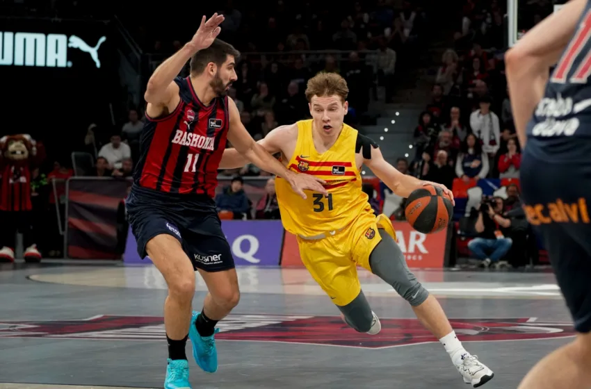 Драма во Виторија: Рефлектор падна од плафонот за време на мечот на Басконија и Барса (ВИДЕО)