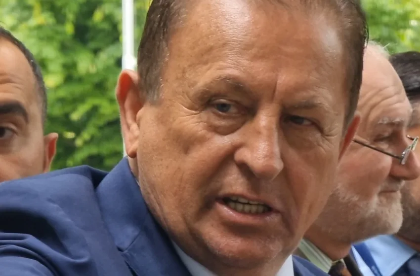 Поднесено обвинение за градоначалникот на Струга Рамиз Мерко за луксузното Ауди