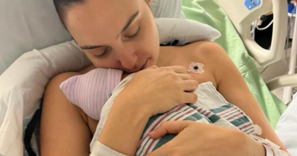 ФОТО: Една од најубавите актерки стана мајка по четвртипат