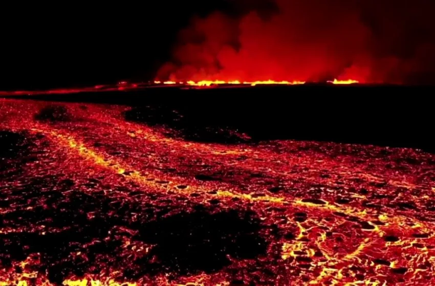  Црвено небо и реки од лава: Во Исланд вонредна состојба по вулканска ерупција