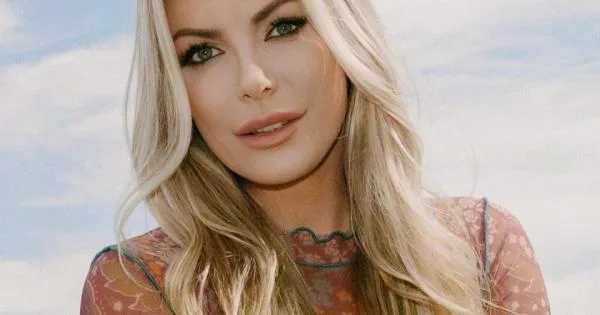  Вдовицата на Хју Хефнер тврди: Ди Каприо се претвора во Хеф, девојките му се сè помлади