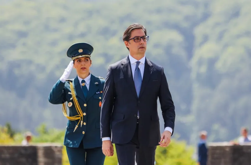 Пендаровски: За прв пат во нашата историја поставив жена за аѓутант