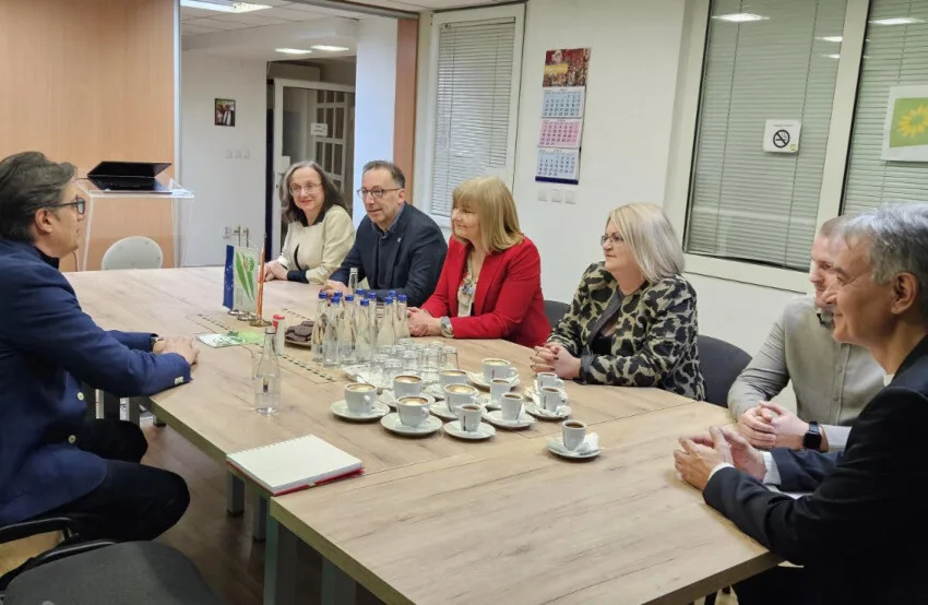  ДОМ: Пендаровски ги прифати барањата на ДОМ за заштита на животната средина и климата