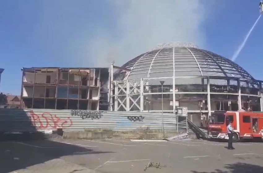  Томески: Не се познати причините за пожарот во Универзална, дополнително ќе се утврдуваат