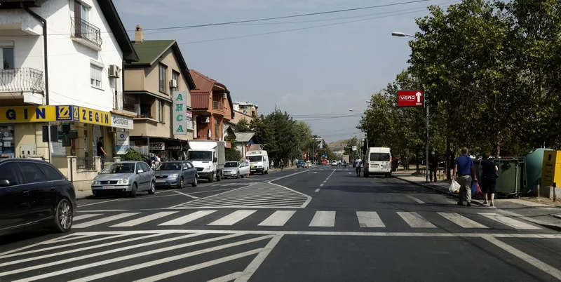  Со автомобил удрено 12-годишно дете во Скопје – возачот избегал