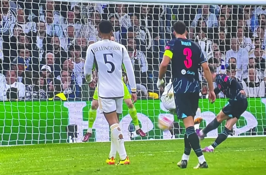  Фоден не се спои со топката повеќе од еден час, па постигна еврогол (ВИДЕО)