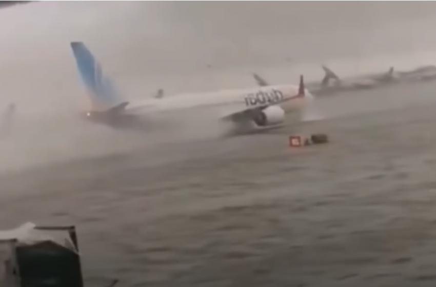 Неверојатни сцени: Ураганот го потопи Дубаи, градот парализиран од поплави и обилни врнежи