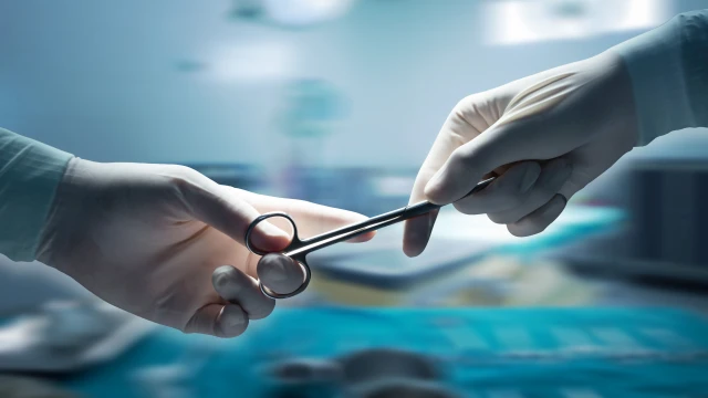  Почина пациентот на кој за прв пат во светот му беше извршена трансплантација на бубрег од свиња