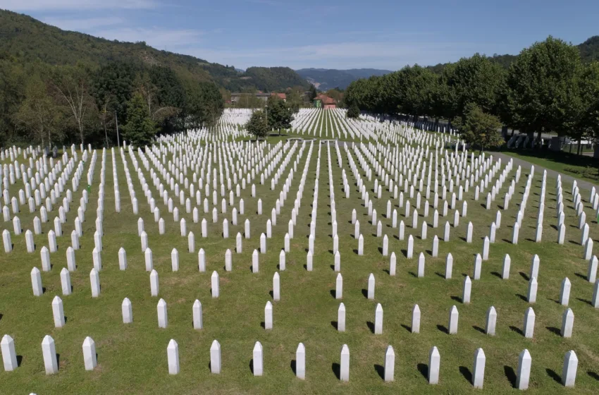 ВУЧИЌ ЗА РЕЗОЛУЦИЈАТА ЗА СРЕБРЕНИЦА: Некои земји за кои не очекувавме ќе ни „забијат нож во грб“