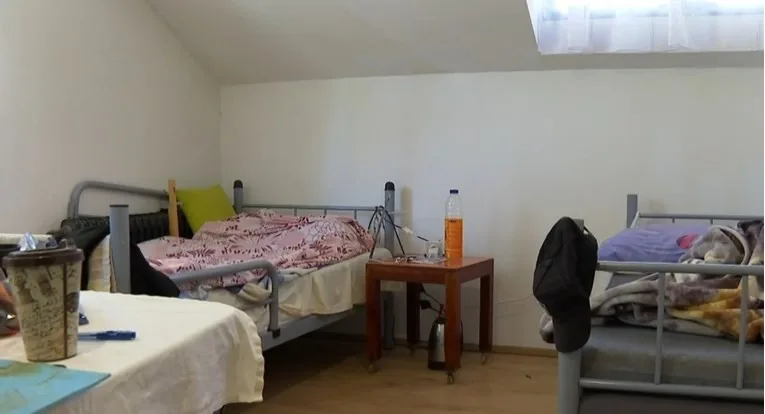  Во куќа во Загреб живееле 30 странски работници, газдата наплаќал месечно 3.300 евра