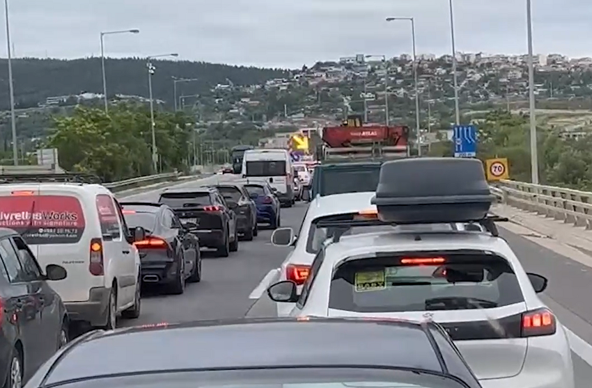 „Поминавме седум километри за еден час“: Ако патувате кон Халкидики-подгответе се за хаос + еве како да го избегнете сообраќајниот колапс