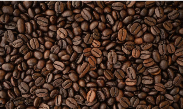  ЌЕ СТАПИ НА СИЛА КОНТРОВЕРЗEН ЗАКОН: Eвропа трупа залихи кафе