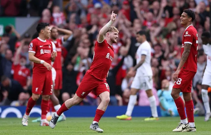 Тотнем доцна се разбуди, ама барем се спаси од катастрофа (ВИДЕО)