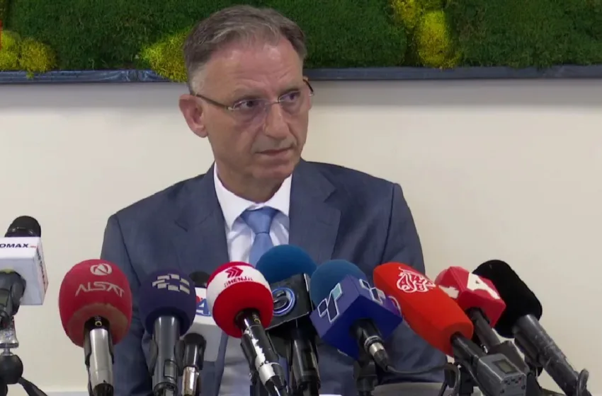 Демири го разреши директорот на кадриохириргија, Марјан Шокаровски