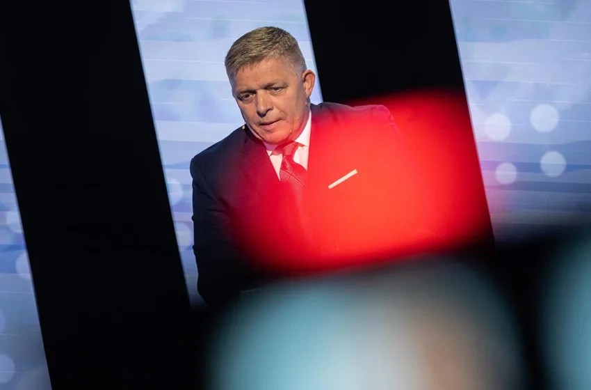  Фицо продолжува со лекување во Братислава