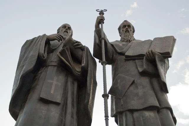  Се празнува 24 Мај – Денот на сесловенските просветители Свети Кирил и Методиј