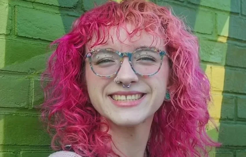  ХОРОР НА КОНЦЕРТ ВО ЊУЈОРК Фронтмен скокнал врз девојка од публиката, таа била делумно парализирана: „И го скршил вратот“