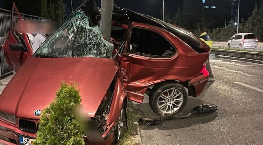  Детали за тешката сообраќајна несреќа синоќа во Скопје: 20 годишниот возач останал жив