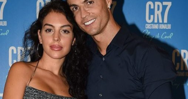  Си купиле земјиште во форма на морски коњ и се испразниле за 25 милиони евра