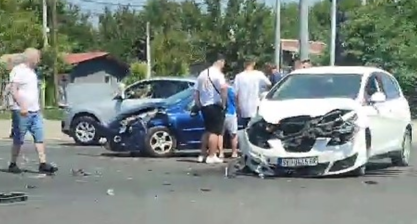 ВИДЕО: Сообраќајка во скопската населба Бутел