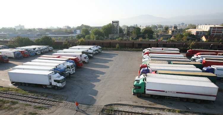  КОИ СЕ ШПЕДИТЕРИТЕ ШТО НАПЛАТИЈА НАД 38 МИЛИОНИ ЕВРА ЗА ПОЛОВИЈА ГОДИНА – еве како стабилно работи компанијата раководена од Драган Наков