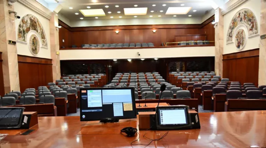  Уште еден несмасен гаф на луѓето на Гаши? Зошто претседателот на Собрание службено купува 30 ЛЦД телевизори и 12 инверетер клима уреди?