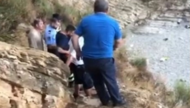 Спасувачка акција во Албанија: Извлечени македонски туристи во близина на Химара