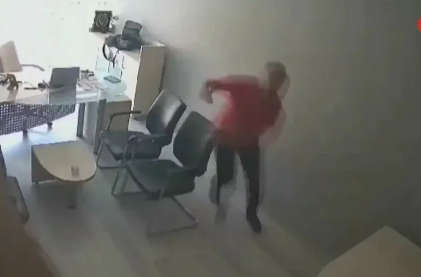  ВИДЕО: Силен земјотрес ја погоди Турција