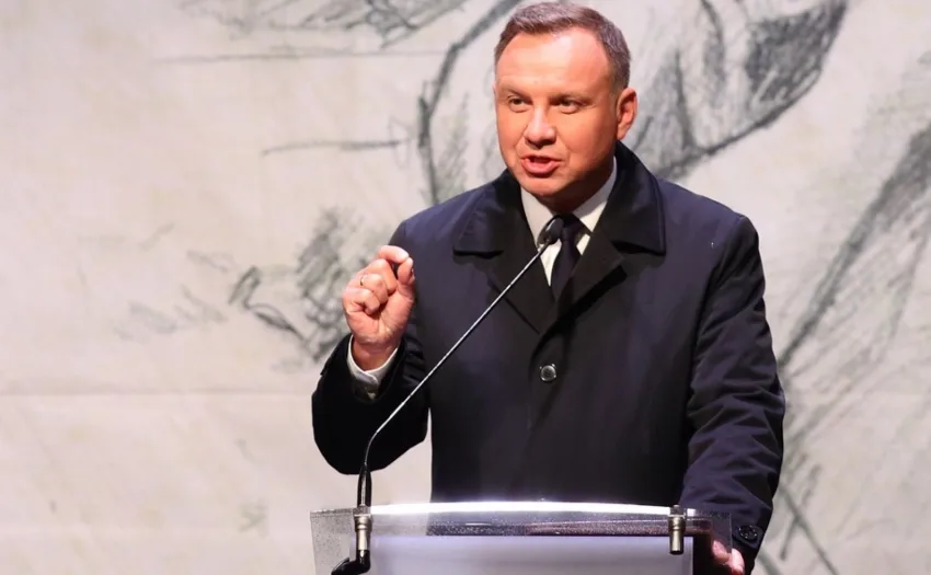  Скандал на Самитот во Баку: Полскиот претседател одби да се фотографира заедно со лидерите!